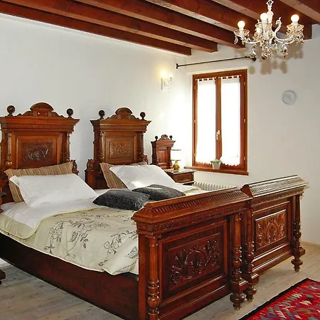 Holiday Da Sandruta Ivn031003 Syc بيت للعطل